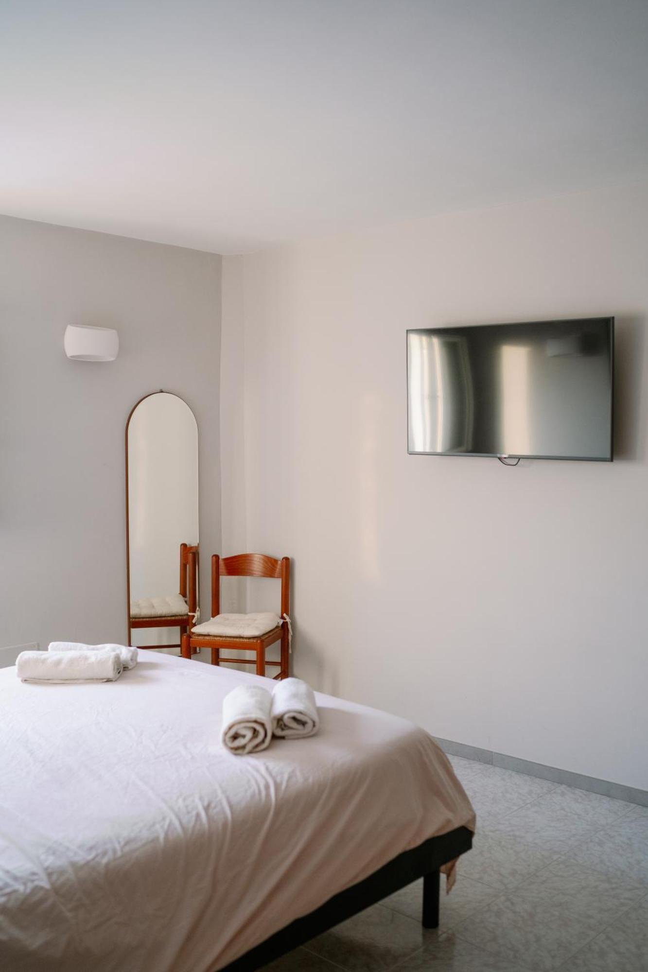 Romantic Apartment Metro A Ponte Lungo Bagian luar foto
